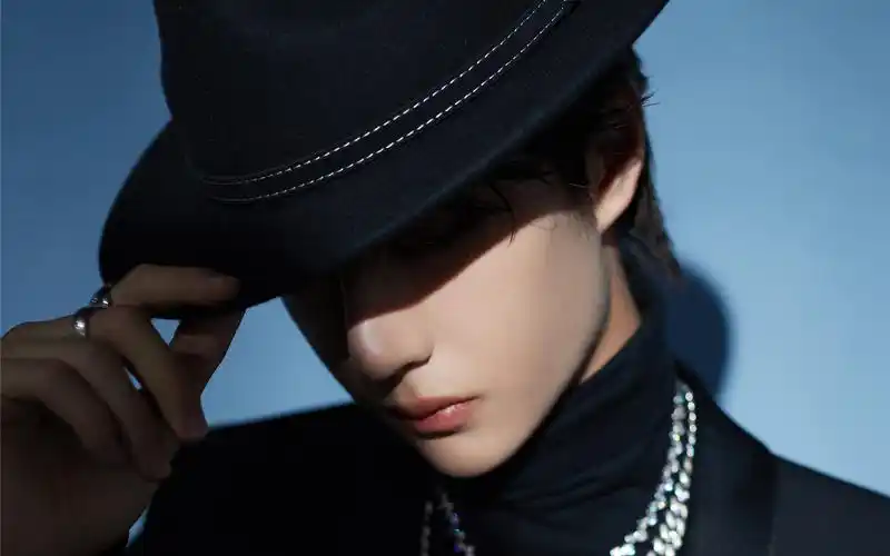 首页 桌面壁纸 大陆明星 王一博绅士范儿帅气图片上一张 下一张 标签