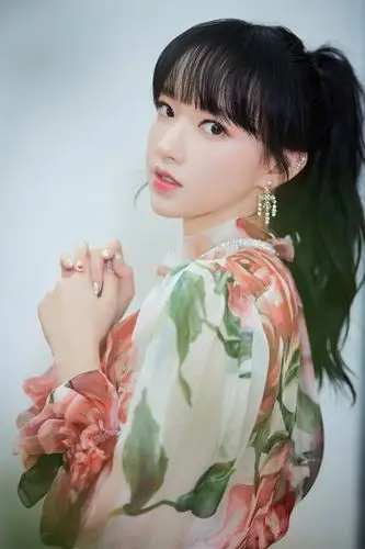 决定开贴讨论国内女爱豆 只看颜值 lz个人审美  —赵嘉敏 陈意涵 程潇