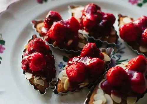 dun-well doughnut"的纯素店铺;而在一档叫做《 cupcake wars》(杯子