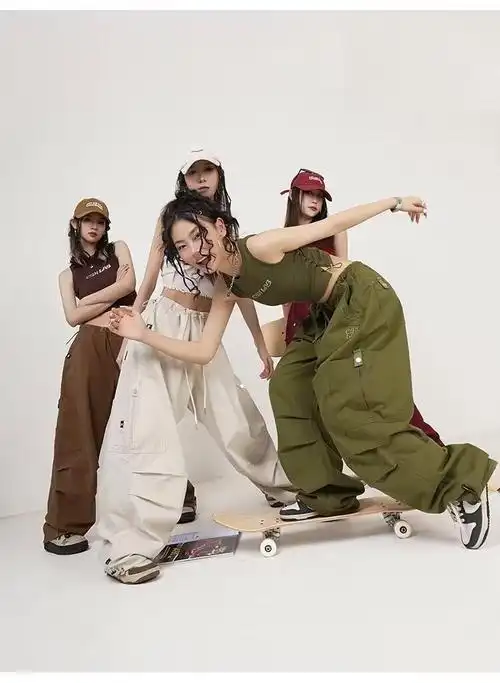 街舞潮牌美式爵士舞套装女棕色修身绑带背心嘻哈沙白工装裤 - 17网