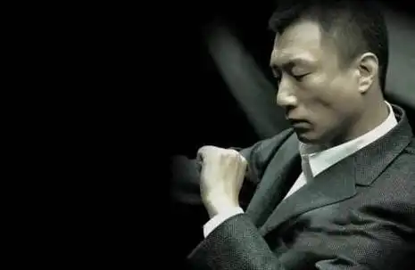 在公共场所抽烟被拍孙红雷道歉了引以为戒下不为例