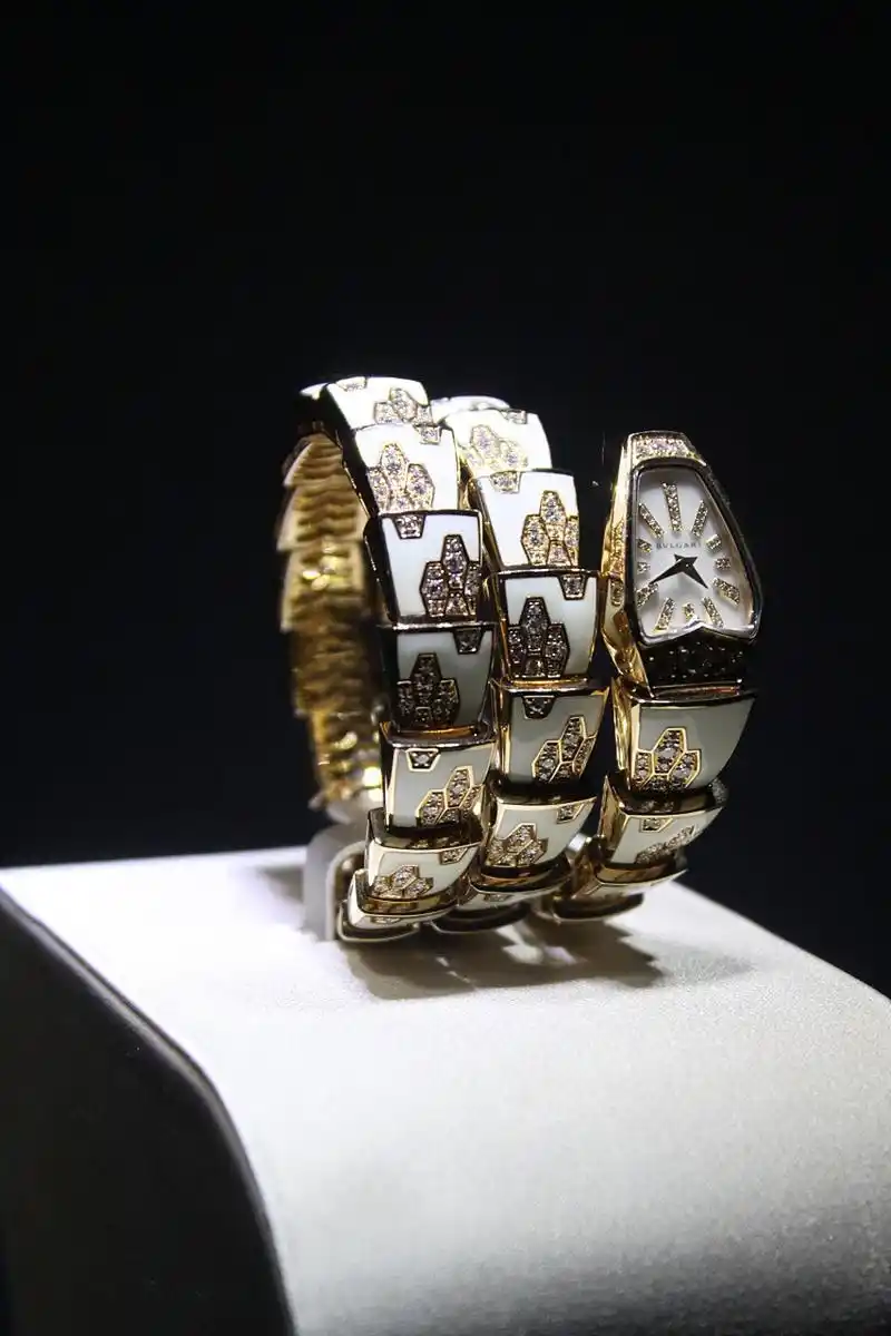 宝格丽官网疑将台湾列为国家# 一些国外的大品牌怎么每年都搞这种事