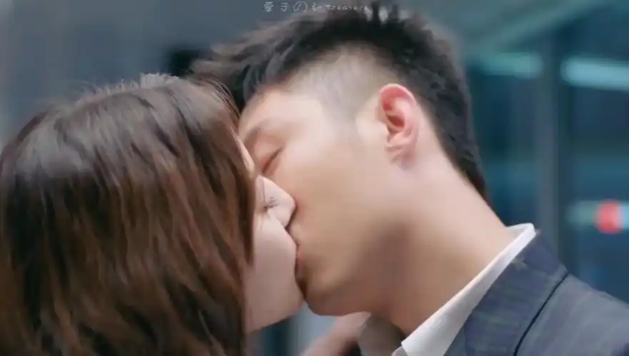 迪丽热巴黄景瑜吻戏合集高甜幸福触手可及