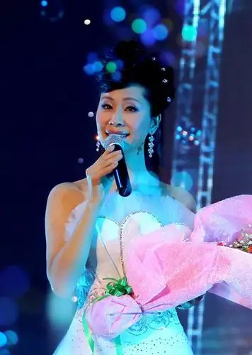 于文华康乃馨的爱致敬首个中国医师节