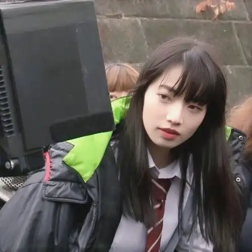 头像|小松菜奈_腾讯新闻