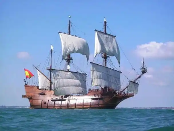 西班牙大帆船(galleon),西班牙15世纪至17世纪所用的一种大型三桅帆船