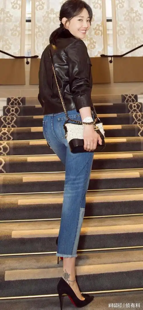 这里没有一指禅只是些白百何的牛仔服精选笑容甜好身材