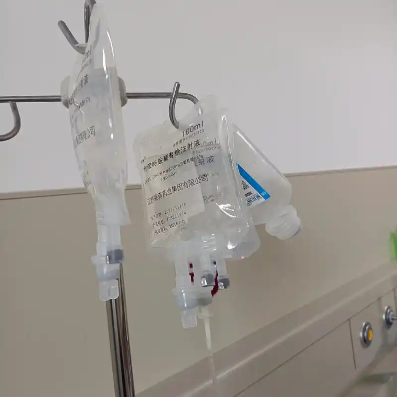 在医院陪护的日子  每天十瓶吊水外加口服药,希望老父爸能回 - 抖音