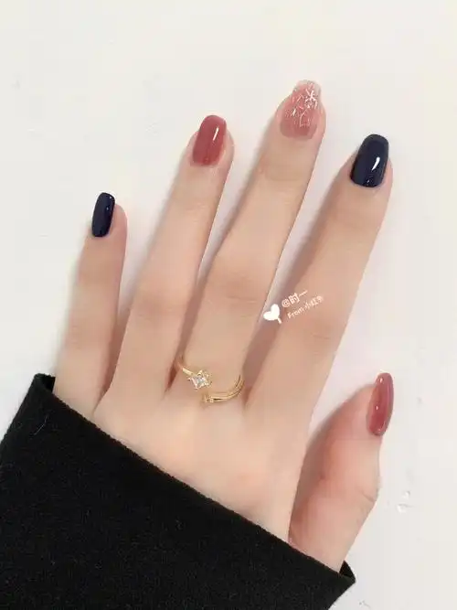 简约ins风气质显白跳色美甲爱了