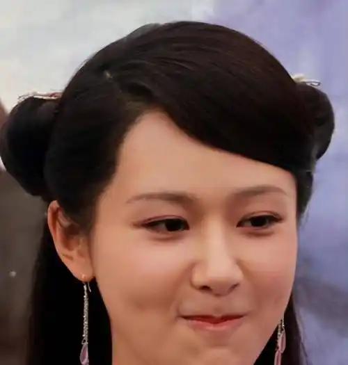 被宋丹丹嫌弃不够漂亮的杨紫,美商逆袭内娱杀疯!女生变美教科书