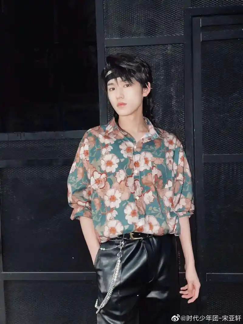 图他长得帅 图他年纪小 图他身体好#宋亚轩 #帅哥 #养成系 - 抖音