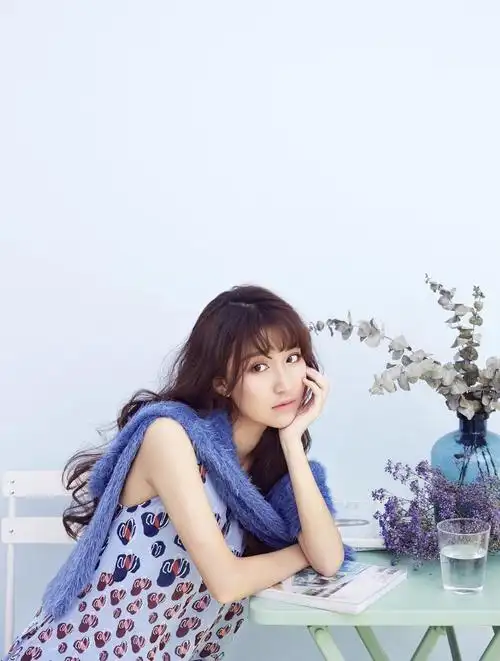 新晋女演员张鑫,娇小柔弱的外表下住着一个女"汉子"!