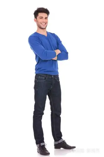 一个年轻的自信的男人的全身图片照片-正版商用图片1dq01g-摄图新视界