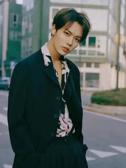 林彦俊打扰我们工作了