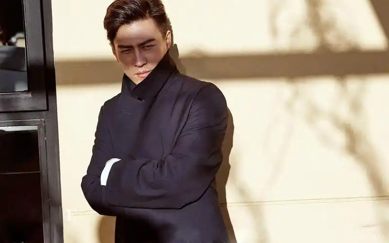 男神靳东帅气写真图片桌面壁纸下载