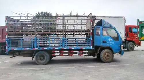 2010年4月江淮4米8栅栏式,包过户5万3 元