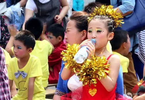 方城部幼儿园迎六一演出拍摄活动花絮二