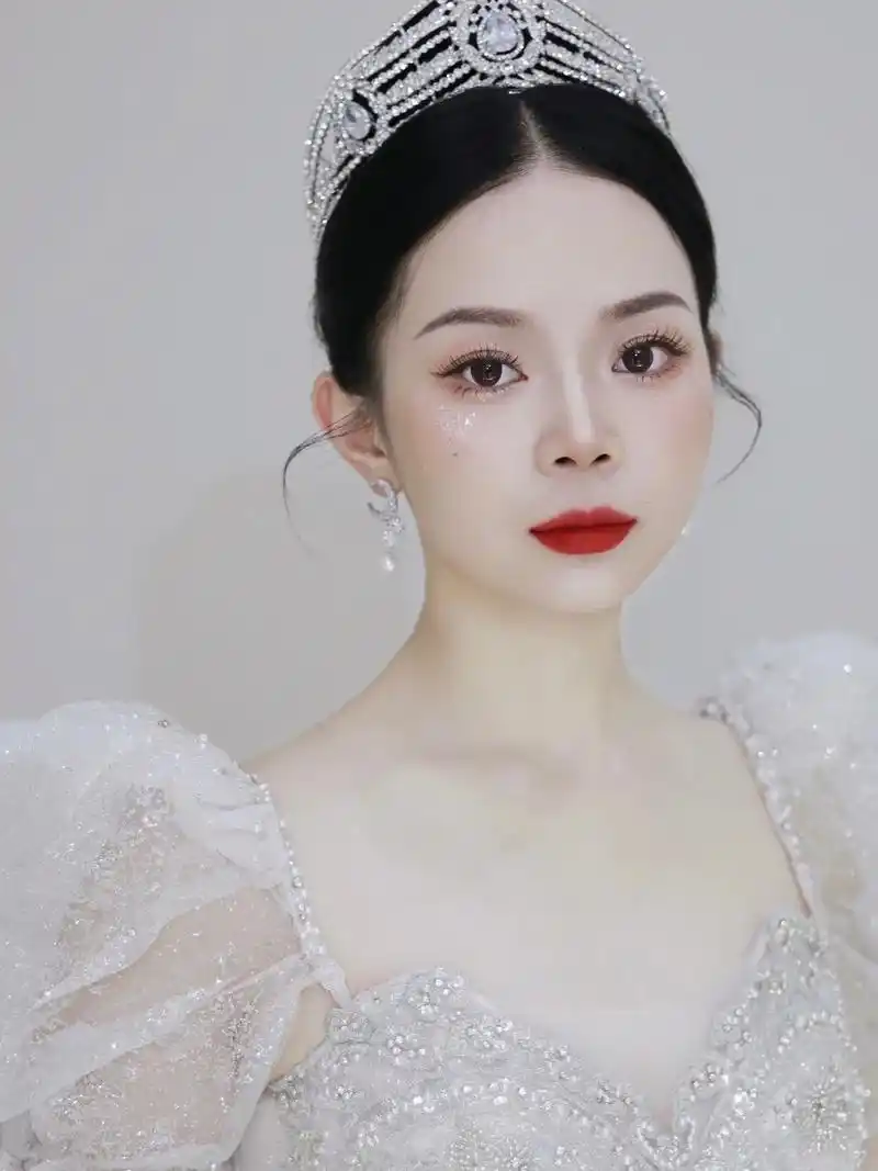 重庆新娘化妆师.又仙又气质又温婉又 - 抖音