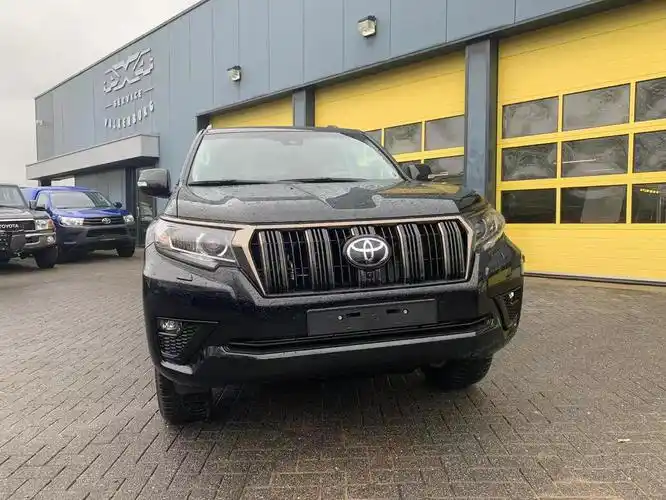 21款全新丰田柴油霸道2800国六