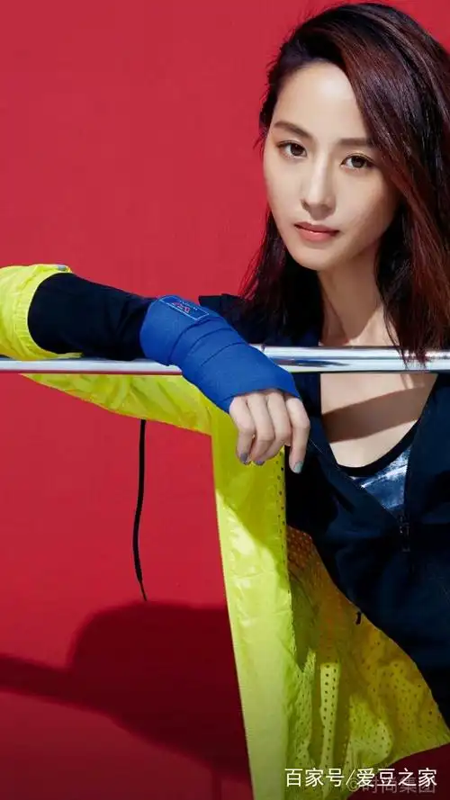 36岁的张钧甯这颜值和气质,看着都让人羡慕,女神范儿十足!