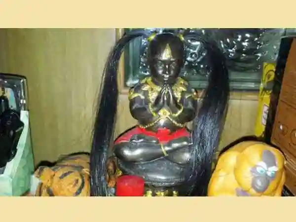 在过去,养小鬼的行为常见于特种行业,黑社会和赌徒圈.