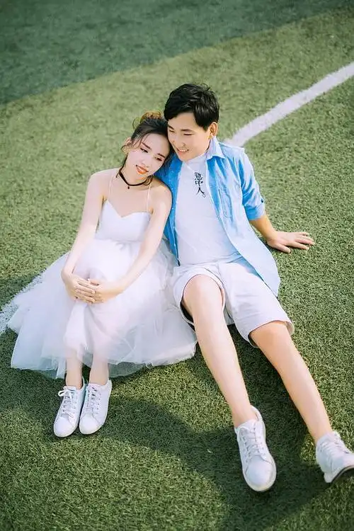 晴风摄影工作室的相册-校园婚纱照