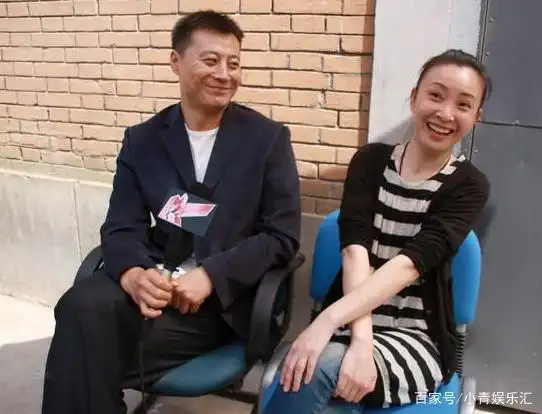 他是"国剧一哥",妻子是千金大小姐,结婚却只花了不到10块钱