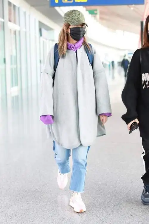 女明星时尚街拍穿搭,演绎冬装新潮搭配