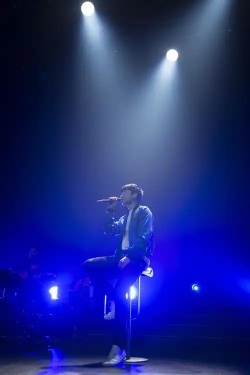 (jason zhang),1982年12月20日出生于四川省成都市,中国流行男歌手