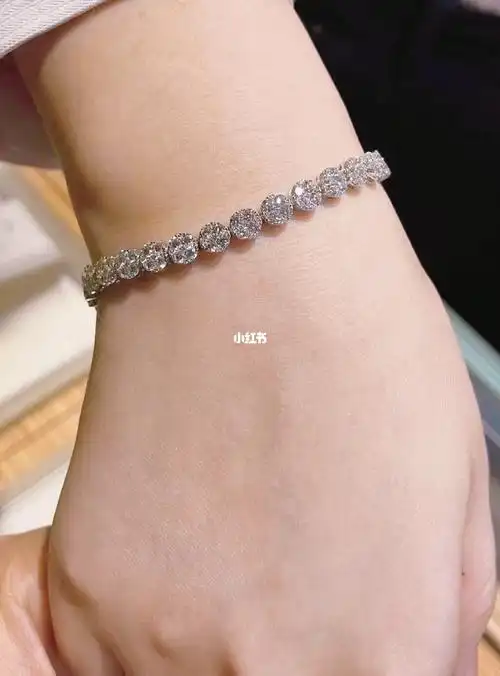 谢瑞麟满钻手链