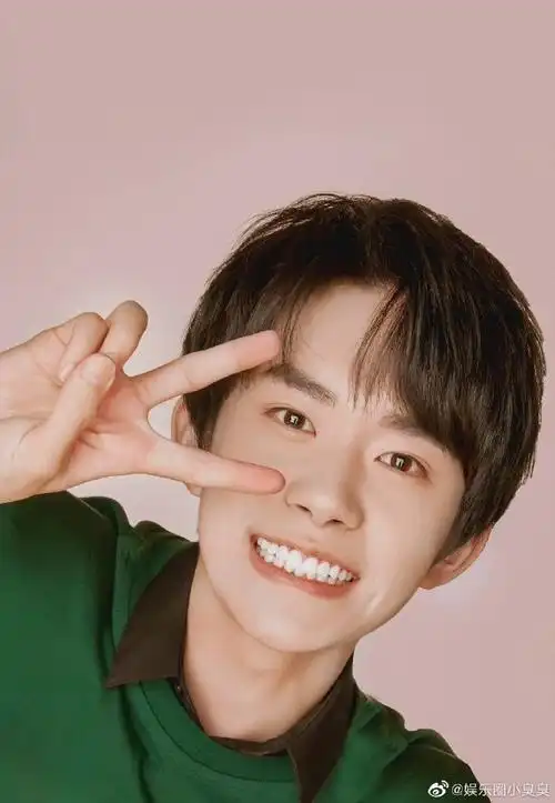 易烊千玺狼尾头#易烊千玺这颜值是真实存在的吗?