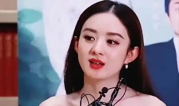 离婚后:赵丽颖独自住在上海亲自接儿子上下学