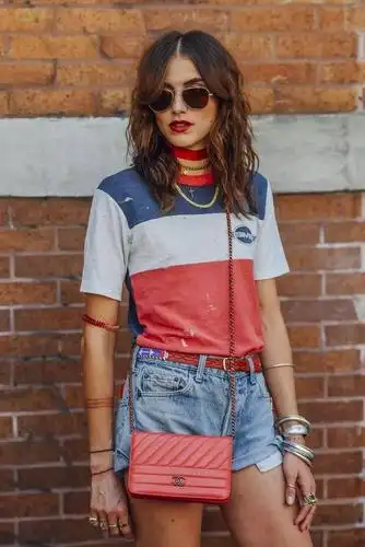 一件t恤的25种穿法承包一夏天