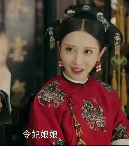 《延禧攻略》纯妃和嘉嫔的头饰欣赏