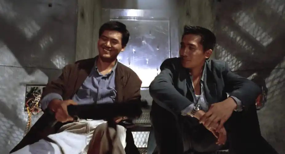 《辣手神探》30年:梁朝伟拒绝金像,周润发江河日下,吴宇森出走好莱坞