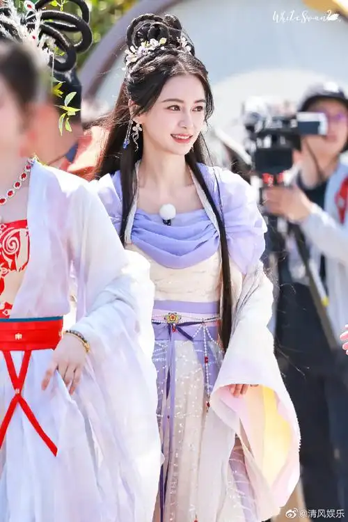 angelababy古装转圈圈