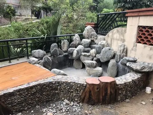 上杭县私家庭院假山鱼池设计效果图