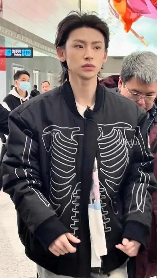 小鬼把更多时间花在音乐上##小鬼飞泰国录制综艺##小鬼王琳凯我虾和