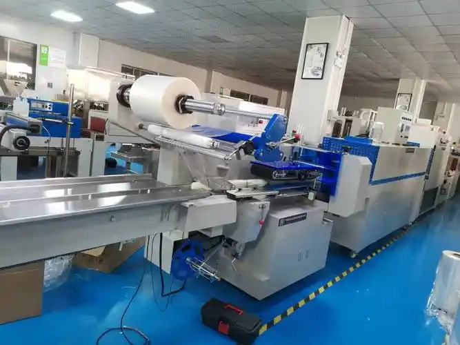 全自动枕式热收缩包装机多功能收缩膜热收缩机洗发水热收缩包装机