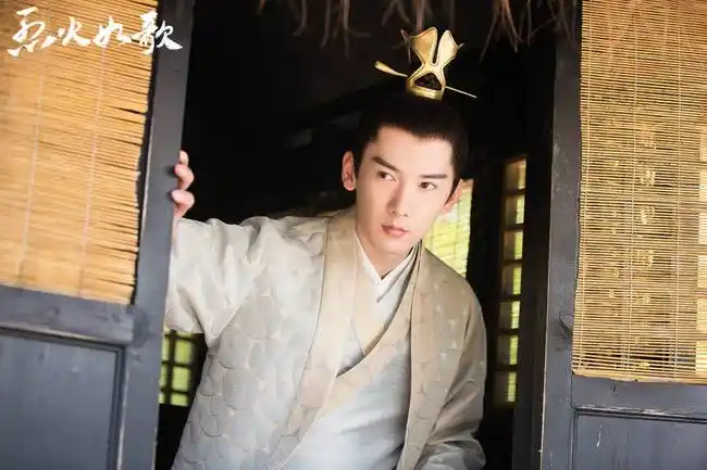 《烈火如歌》刘芮麟被赞演活"天神"人设