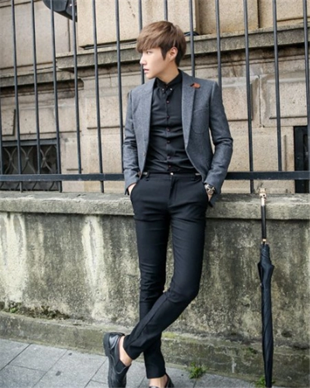 小西装搭配什么鞋子好让你的旅途更优雅