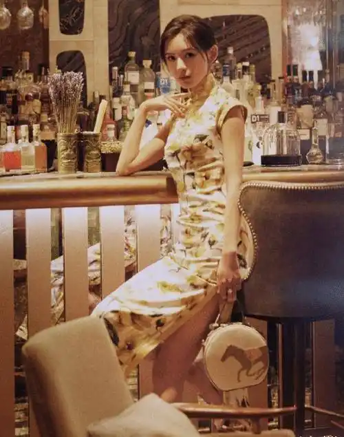 王思聪最美前任名不虚传张予曦穿旗袍有料身材引躁动