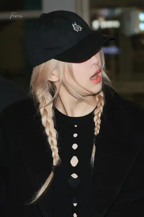 ros07超话78#朴彩英#【朴彩英消息】231017@roses_are_rosie仁川