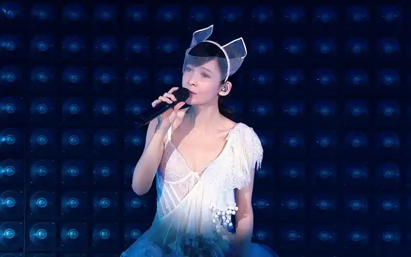 周慧敏痴心换情深live