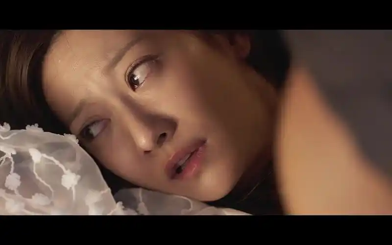 他在逆光中告白模拟床戏俯卧撑