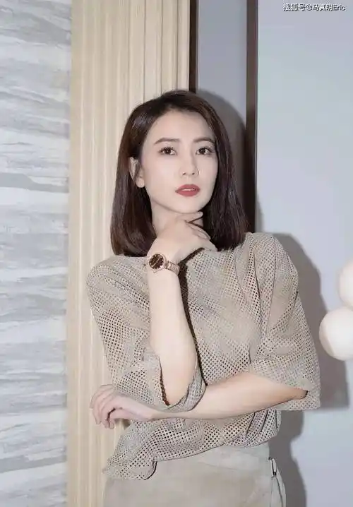 "国民女神" 高圆圆:情路坎坷,演技 "封神",背后藏着啥?