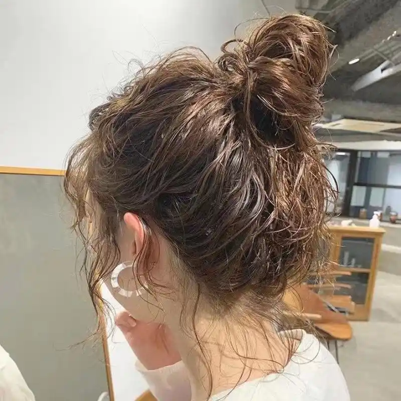 夏季烫发 扎起来是不是很百搭