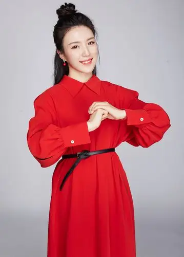 易文卉新歌家发行音乐让爱溢满家园