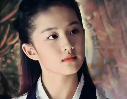 女扮男装哪家强?杨幂,刘亦菲,林青霞,都不如她