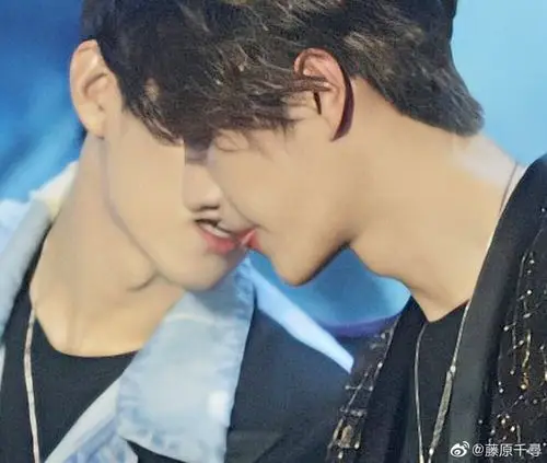 肖战王一博错位